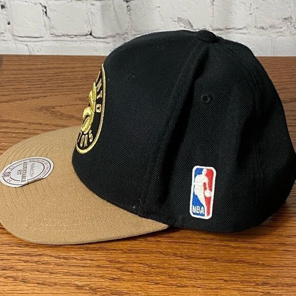 Toronto Raptors SnapBack Hat  - Picture 3 of 4